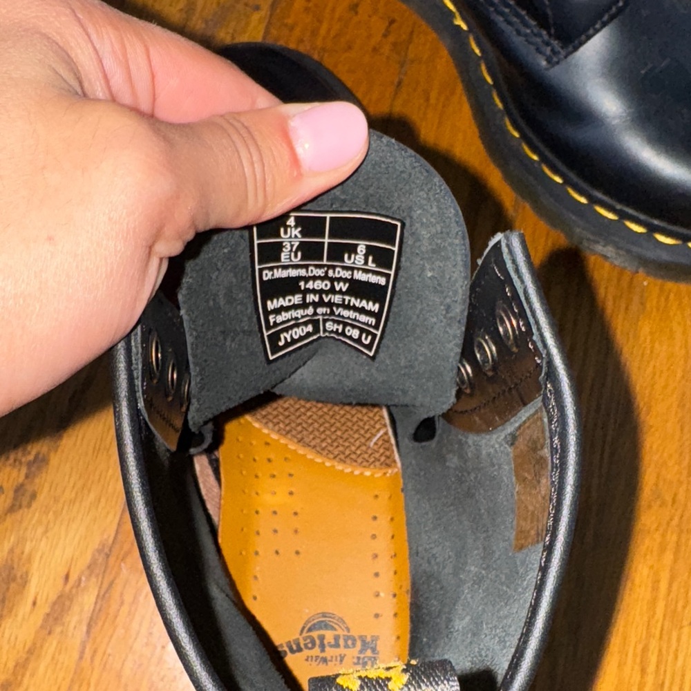 Dr. Doc Martens Black Combat Boots Women’s 6 NWOT - Picture 5 of 7